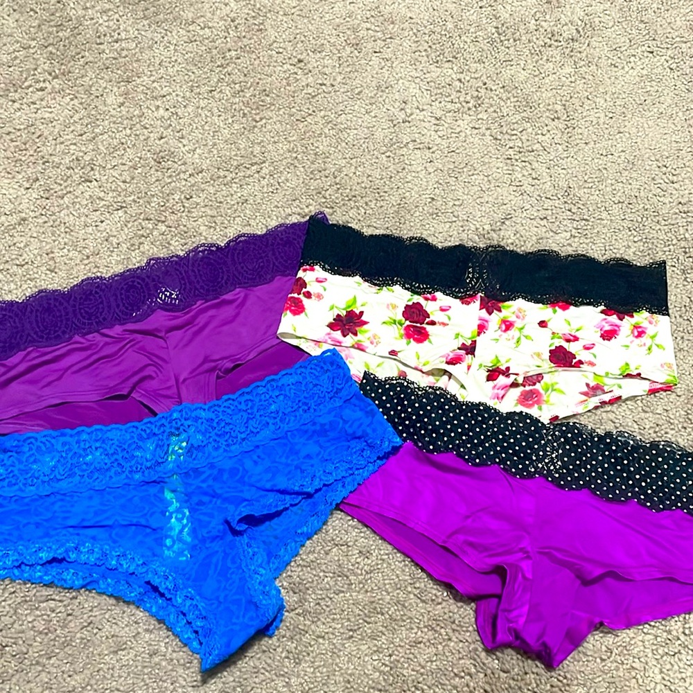 NWT Victoria’s Secret hiphugger M